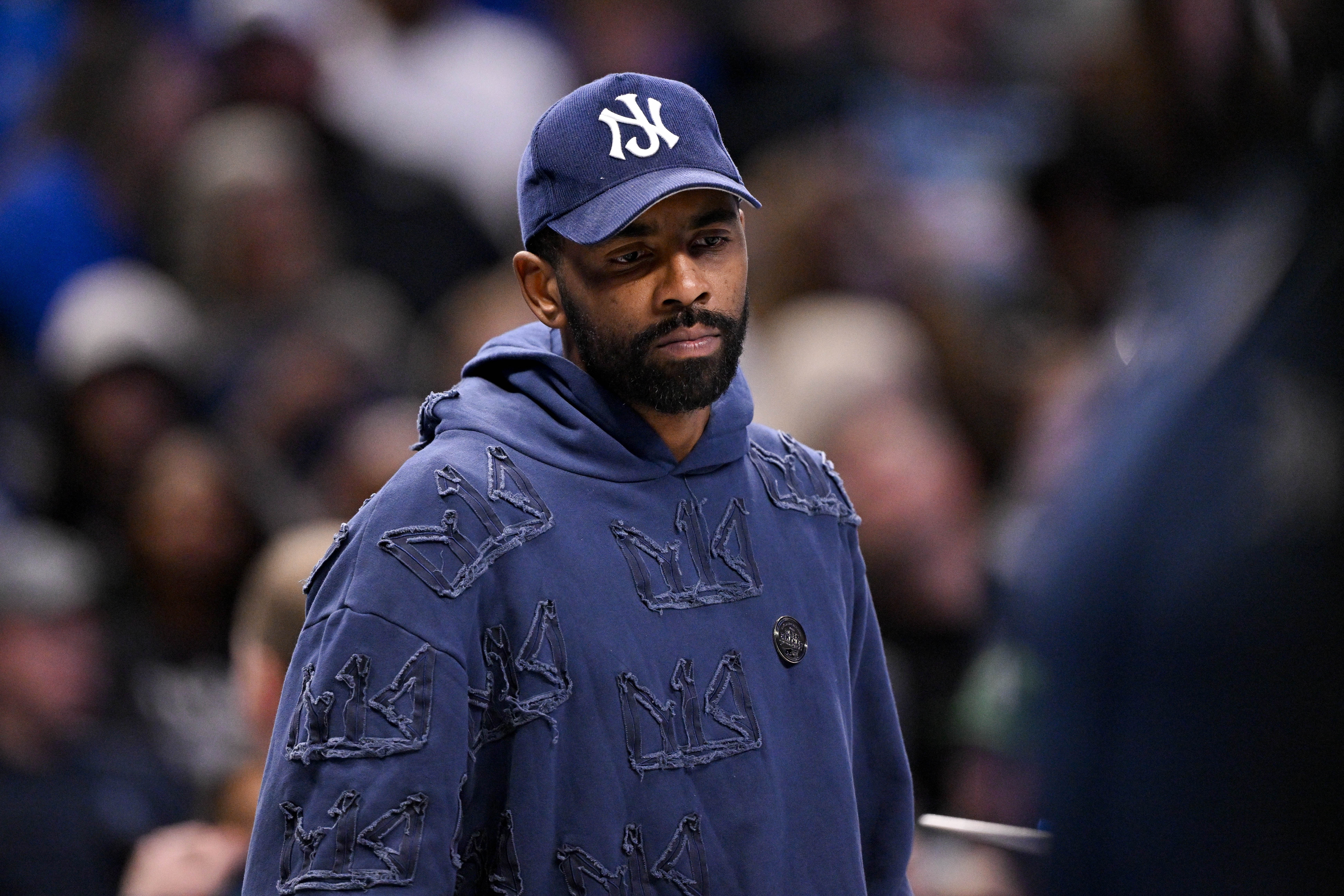 世界杯直播官网手机版-阿里纳斯：若独行侠无法争冠留着欧文没任何意义 纯粹是浪费时间