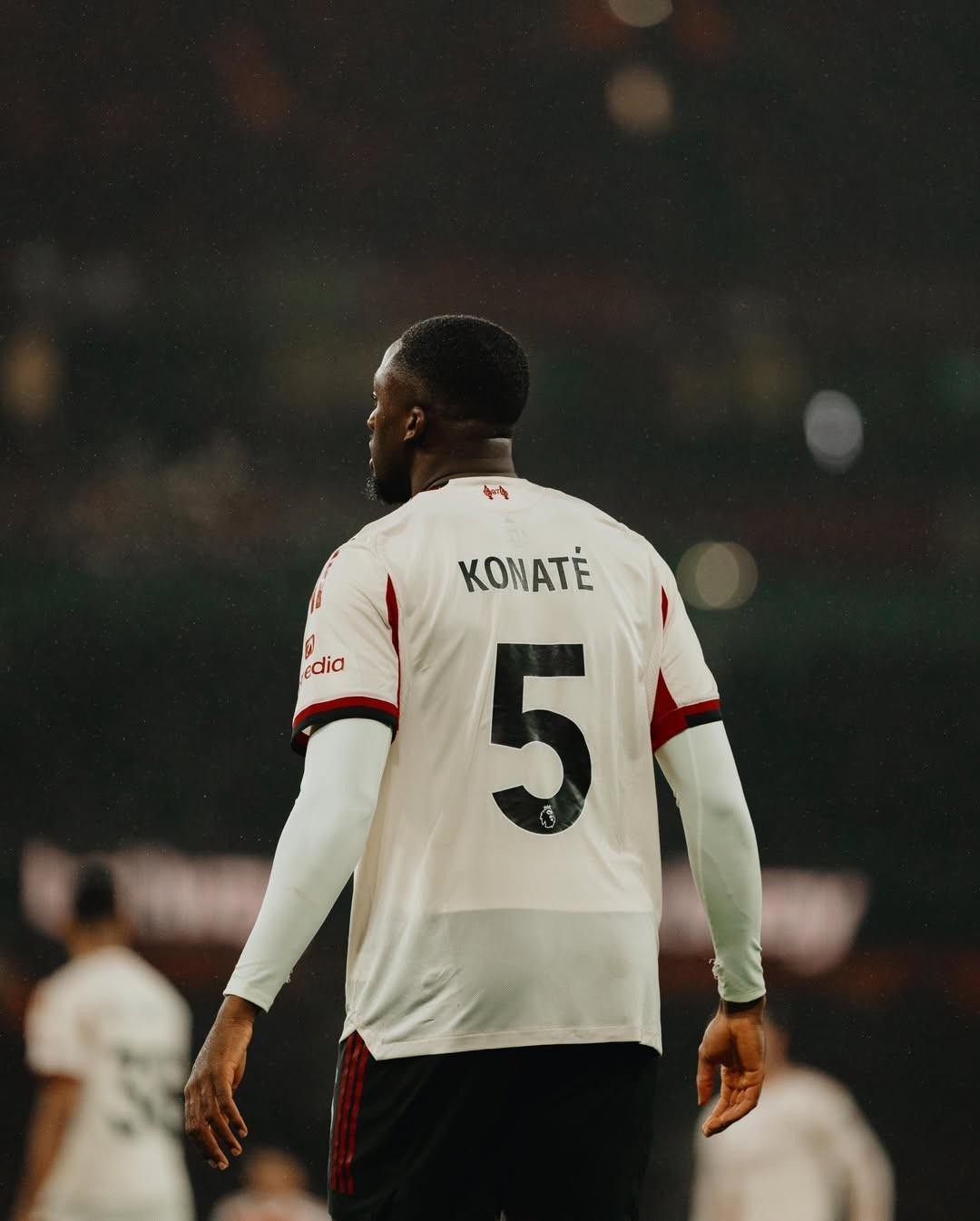 “好兄弟”，战平阿森纳后科纳特晒小基耶萨的搞怪照片