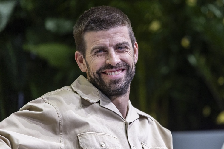 世界杯手机直播-皮克：梅西未来可能参与国王联赛？梅西是历史最佳，梦想他能来踢